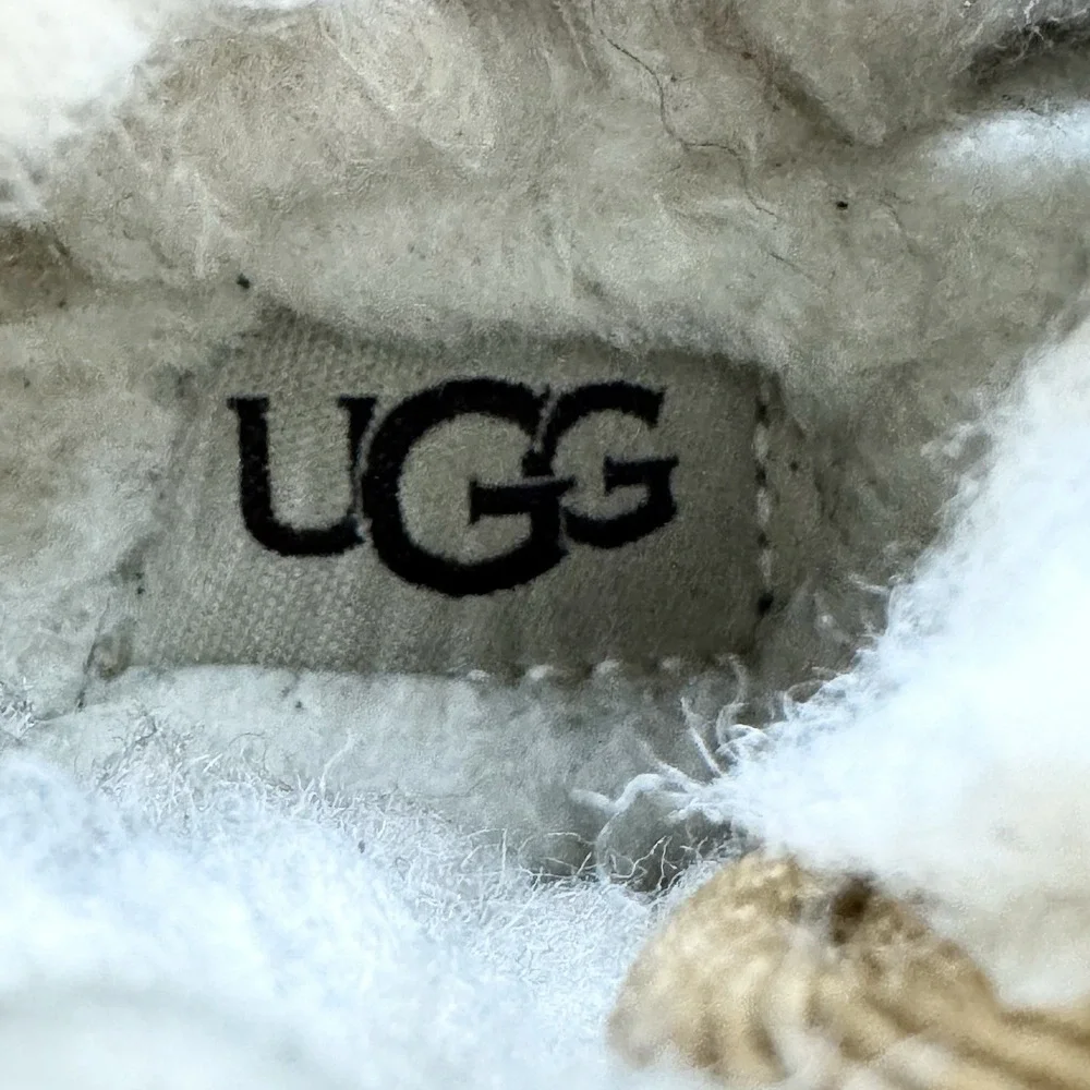 UGG neumel ii